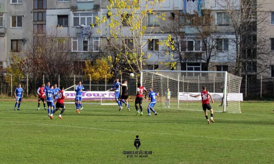 Șomuz nu a reușit să obțină decât un punct din duelul cu echipa din Galați. Foto Alex Săvescu (Cronica de Fălticeni)