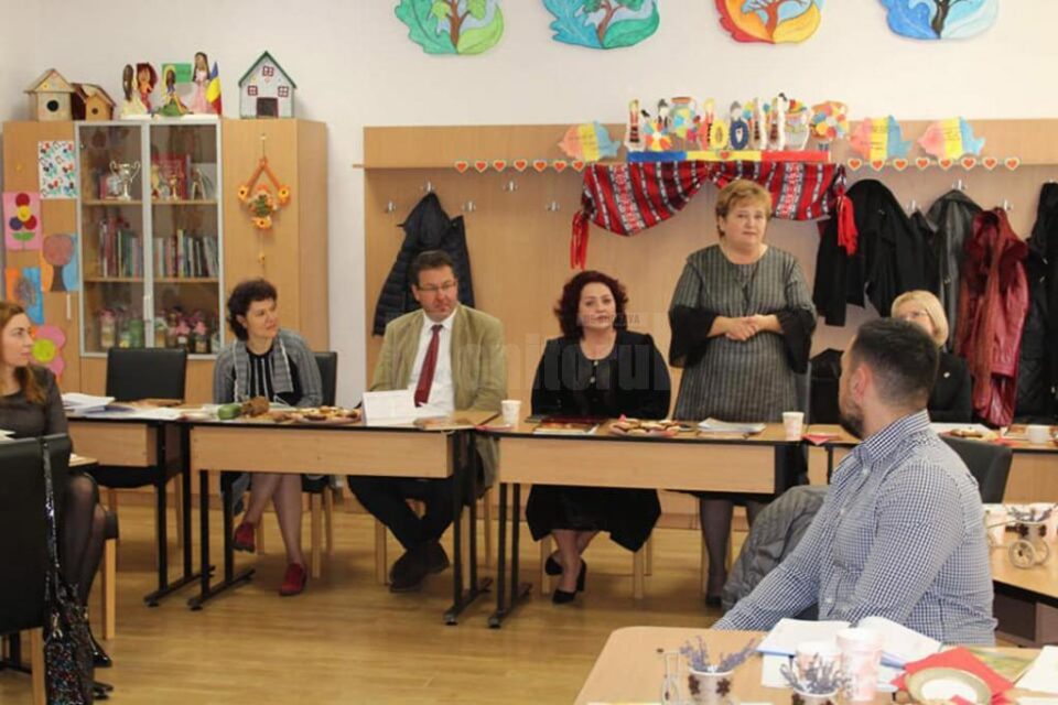 Violeta Țăran a fost prezentă la lucrările reuniunii manageriale găzduită de Școala din Berchișești