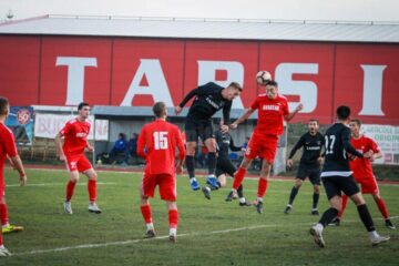 Meciul de la Rădăuți s-a jucat la o singură poartă. Foto Cristian Plosceac