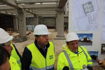 Flutur (dreapta) anunță ca sunt discuții cu 16 companii aeriene pentru noi zboruri din Suceava