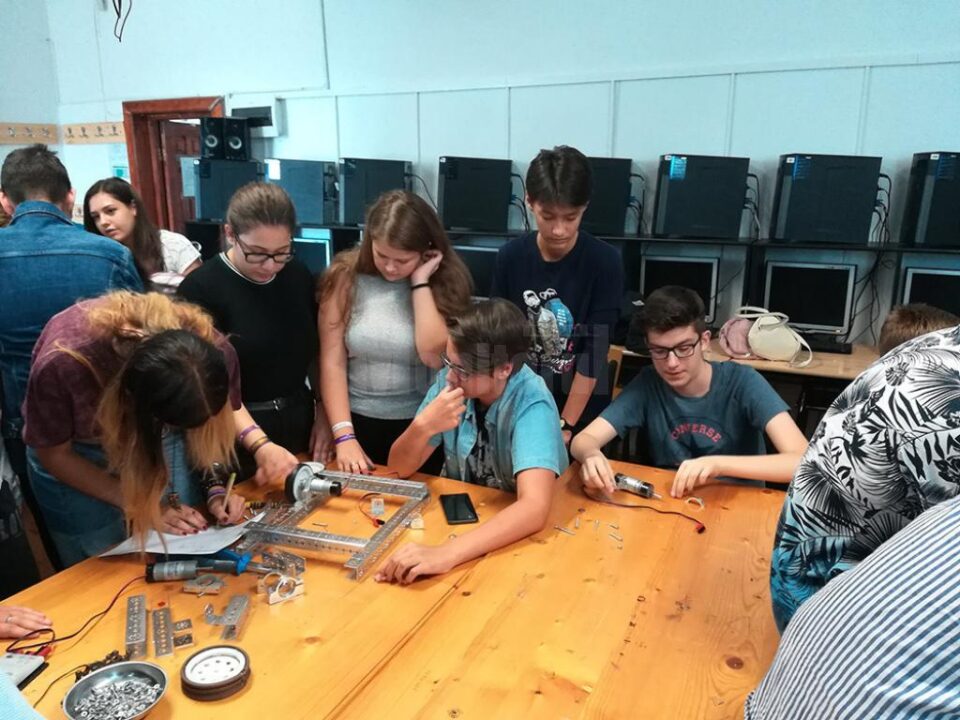 "Noaptea roboticii", la Gura Humorului
