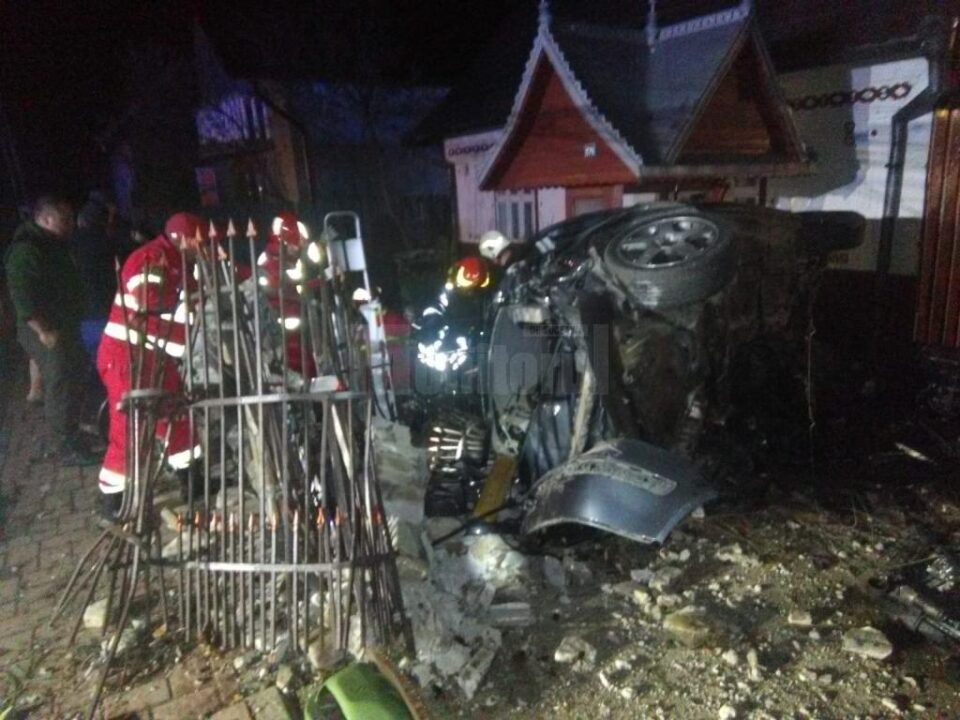 Un bărbat a murit și altul a ajuns la spital, după un accident petrecut în timpul nopții, la Putna