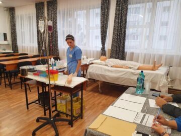 Concursul „Asistentul medical - Punte între starea de sănătate și boală a pacientului”