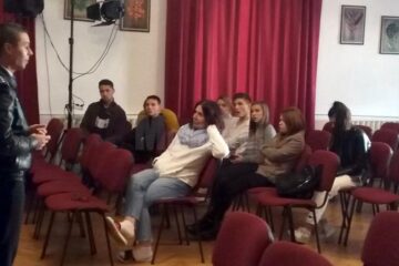 Acțiunea „Educă-l, nu-l lovi! Stop violența!”, pentru elevi și tineri instituționalizați, la Fălticeni