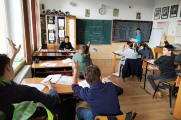 Elevii au stat la catedră și au intrat în rolul profesorilor