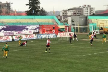 Foresta s-a apropiat la 4 puncte de Aerostar cu o etapa inainte de finalul turului