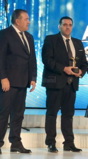 Președintele CCI a României, Mihai Daraban, și reprezentantul Ocolului Silvic Silva - Bucovina Suceava