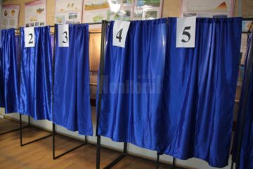 Procesul electoral pentru turul al doilea al alegerilor prezidențiale a început fără incidente în județul Suceava