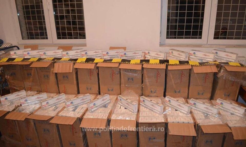 Țigări de contrabandă, de peste 85.000 de euro, capturate în zona de munte