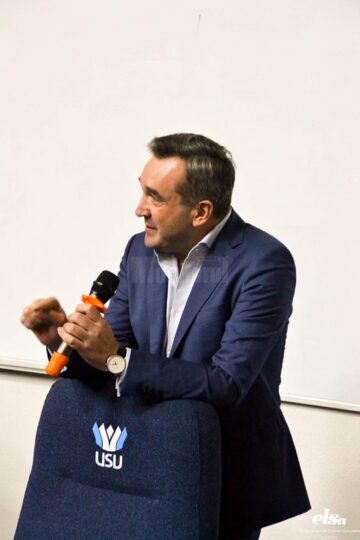 Avocatul Dragoș Bujorean a stat de vorbă cu studenții