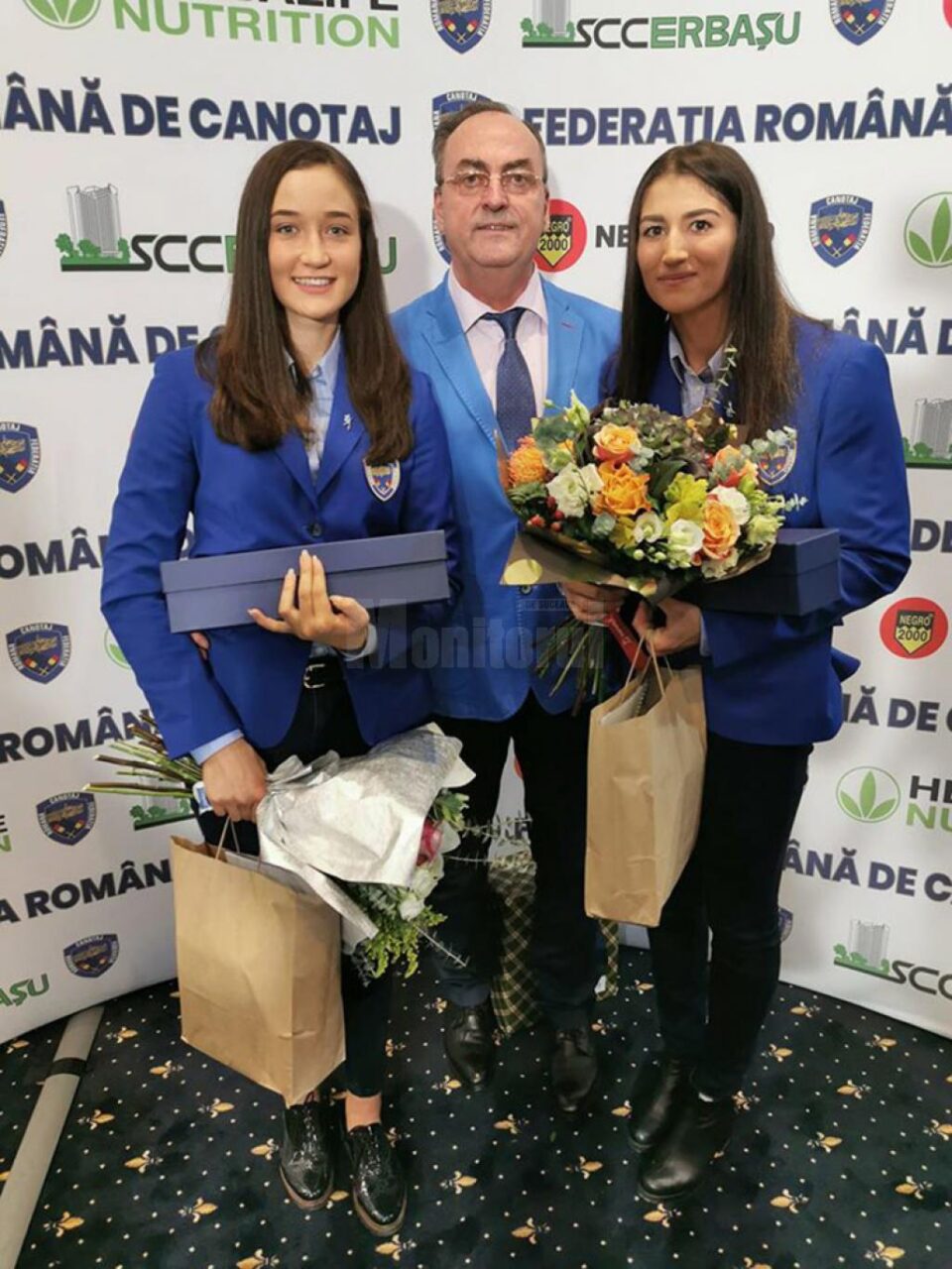 Simona Radiș și Ancuța Bodnar (dreapta)