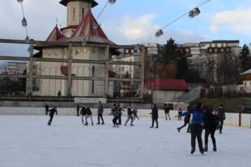 Patinoarul Areni se deschide de Ziua Bucovinei