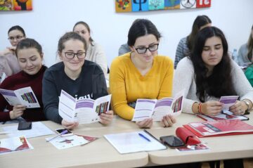 Campania „16 zile de activism împotriva violenței asupra femeii”, ediția a IX-a, a debutat luni, la USV
