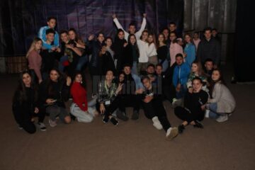 Bucurie printre participantii la Balul Bobocilor