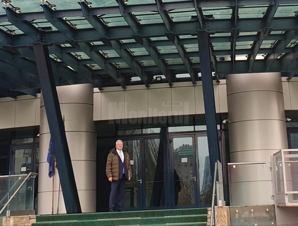 Reabilitarea Curții Domnești, amenajarea zonei de agrement a râului Suceava și alte proiecte, discutate de Ion Lungu, la București 2