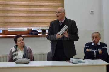 Scriitorul Grigore Ilisei s-a întors la școala la care a învățat