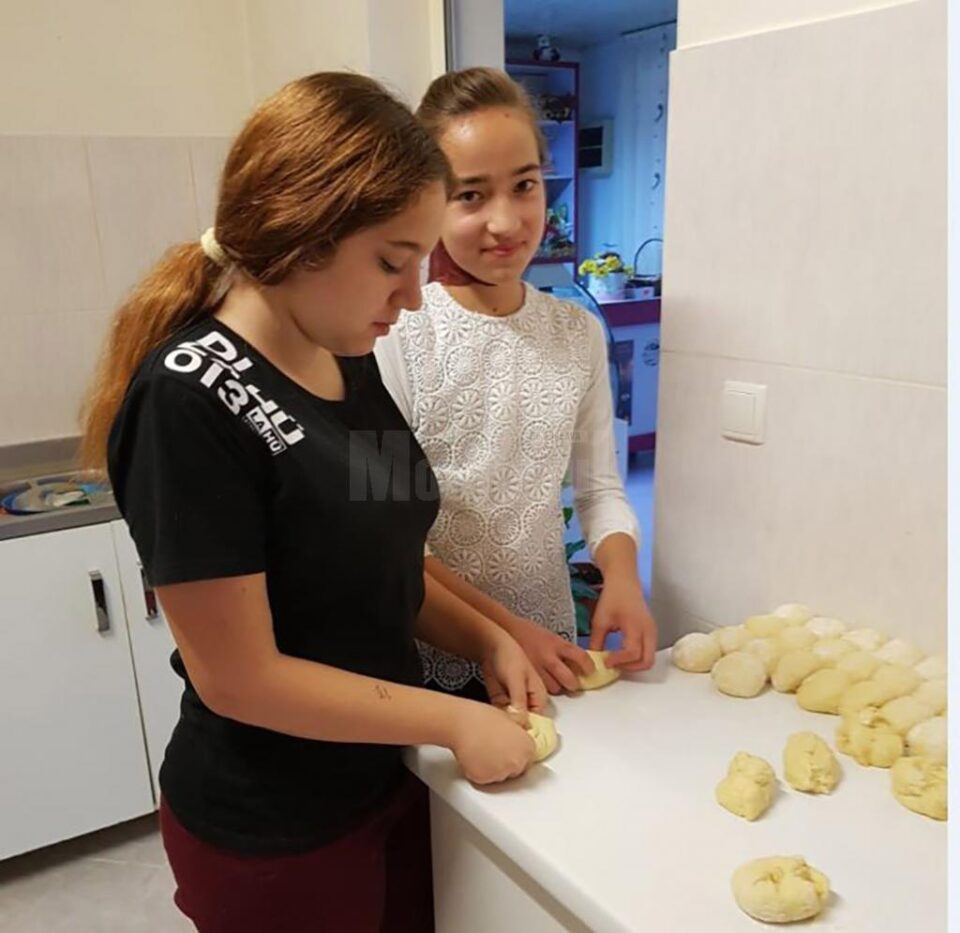 Adulții au predat ștafeta meseriei lor elevilor