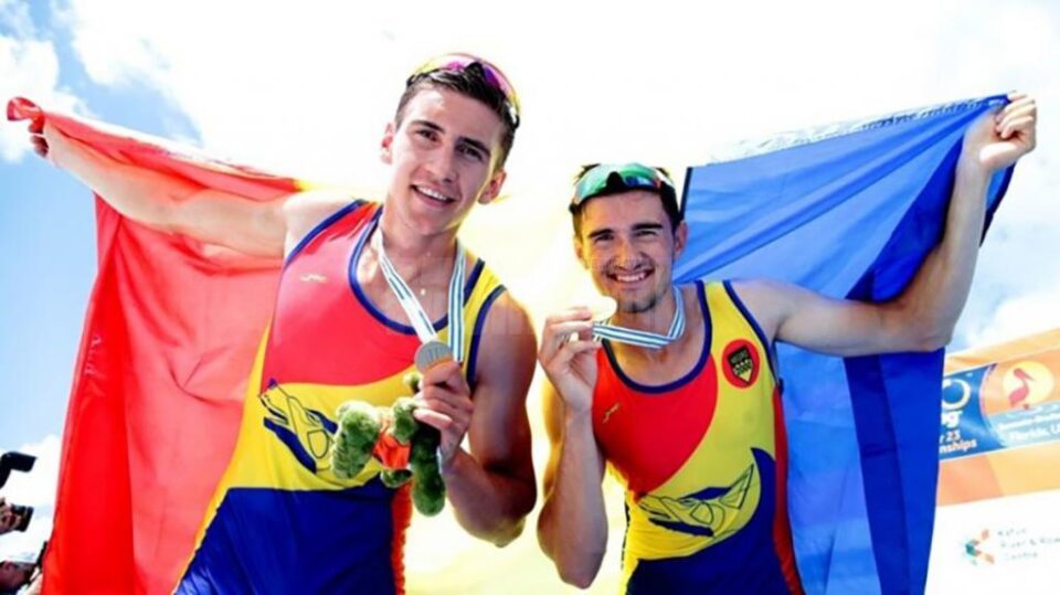 Florin Sorin Lehaci (stânga), alături de colegul din barca de dublu rame, Dumitru Alexandru Ciobîcă, împreună cu care a cucerit titlul mondial la Sarasota