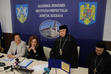 Maica Stavroforă Irina Pîntescu a primit o distincție de excelență din partea Prefecturii Suceava