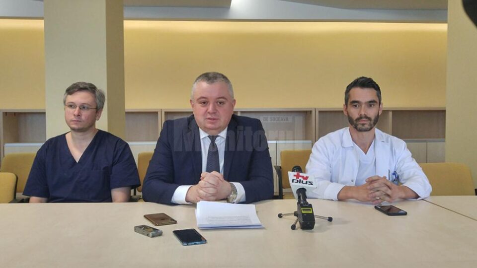 Dr. Lucian Iacob, dr. Mircea Macovei și dr. Gelu Duprii