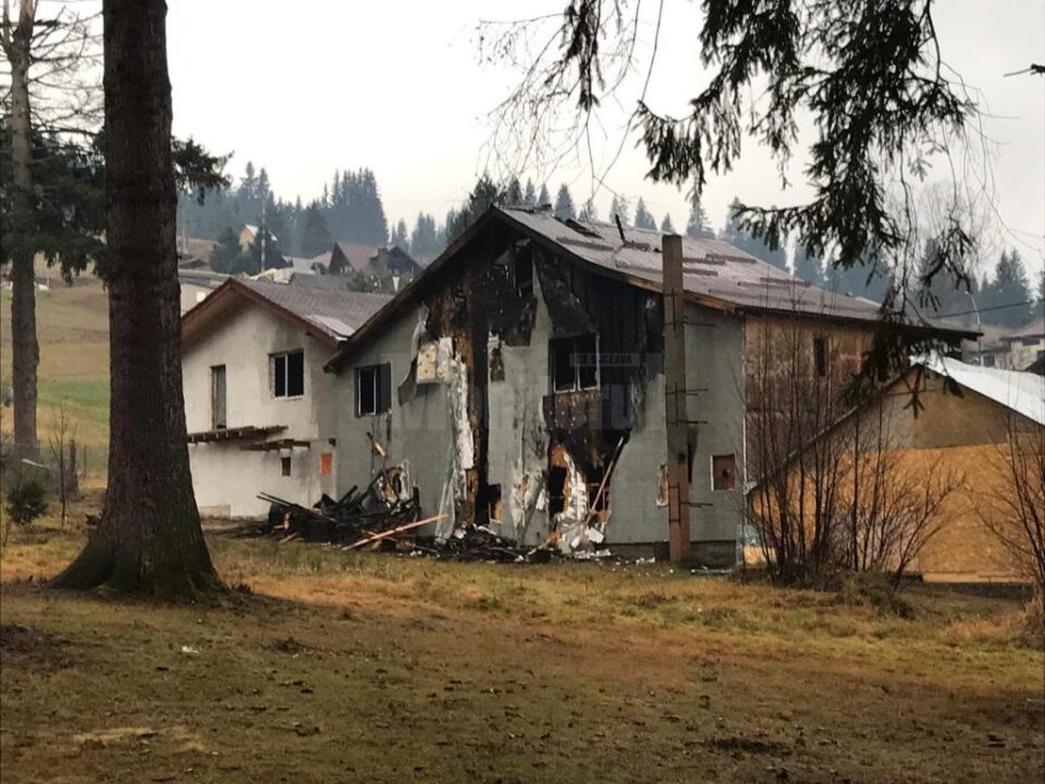 Focul s-a manifestat puternic în interior