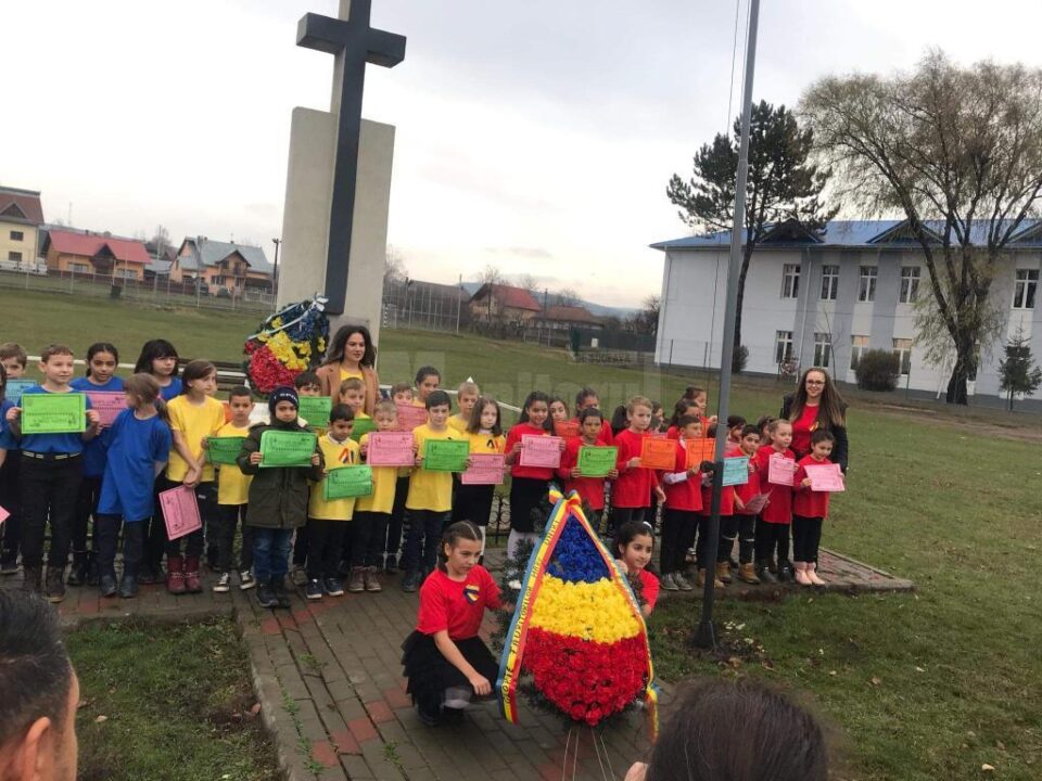 Ziua României și Ziua Bucovinei, marcate la Școala Gimnazială Pătrăuți