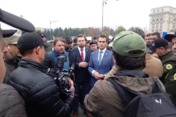 Deputatul Daniel Popescu la discuțiile cu angajații din domeniul silvic Deputatul Daniel Popescu la discuțiile cu angajații din domeniul silvic