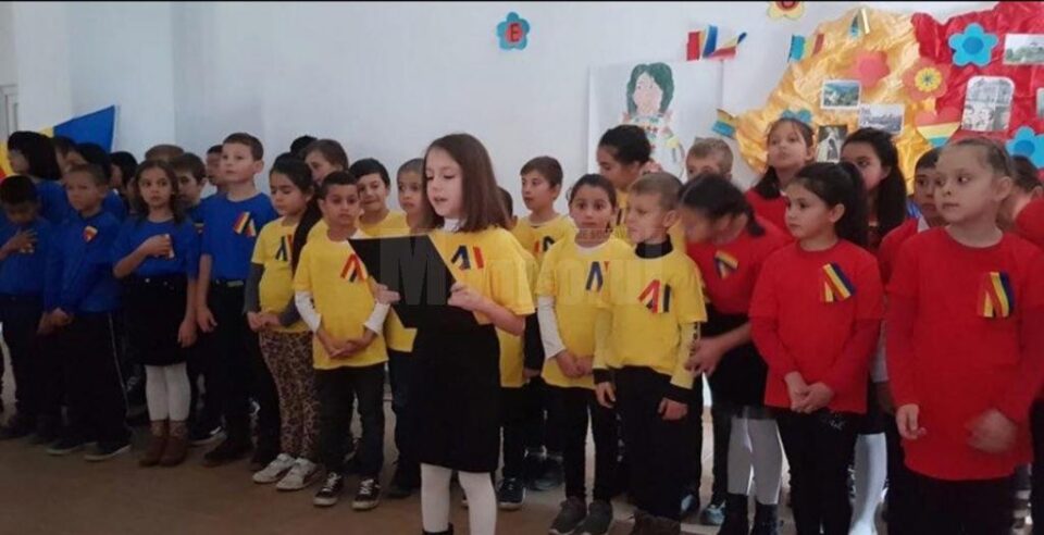 Ziua României și Ziua Bucovinei, marcate la Școala Gimnazială Pătrăuți