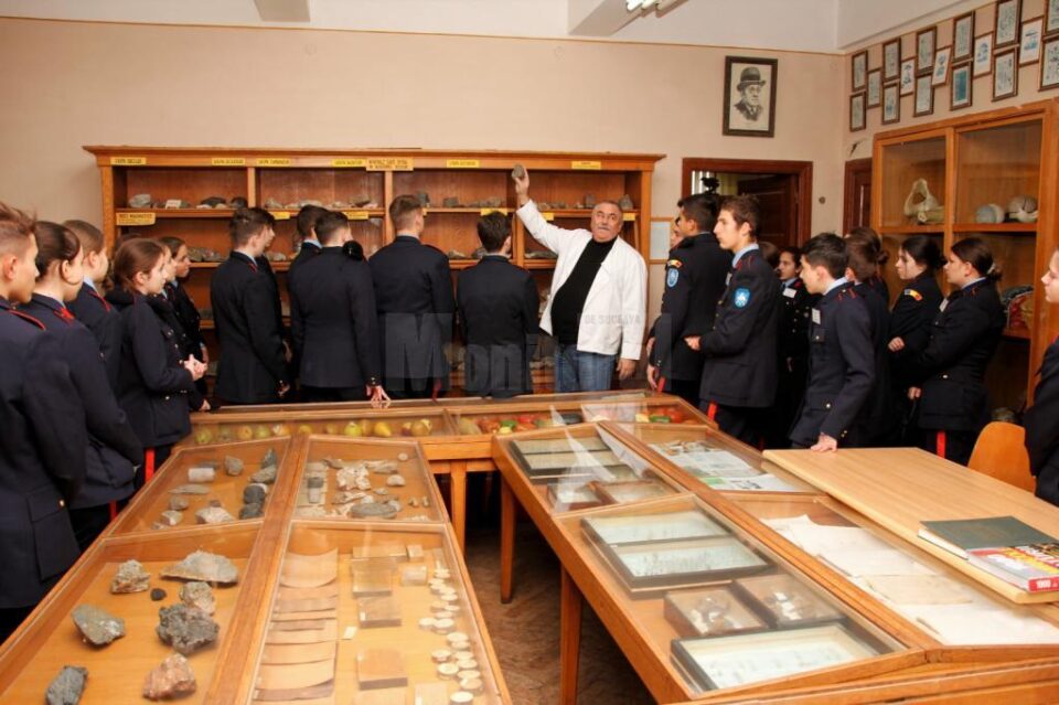 Elevi din Suceava și Iași, cadeți pentru o săptămână la Colegiul Militar „Ștefan cel Mare”