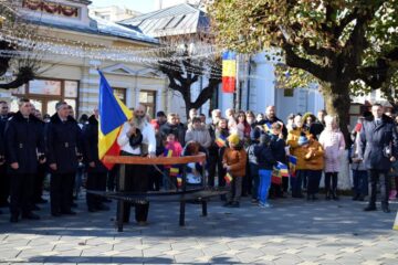 Ziua Națională a României a fost marcată la Fălticeni prin depuneri de coroane de flori