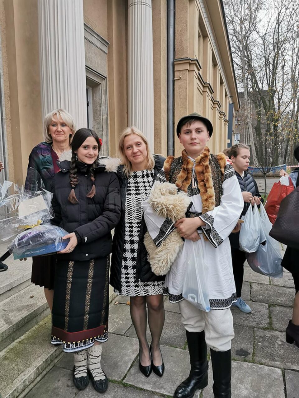 Elevi humoreni, pe podium la Festivalul Internațional Bucurie și Zâmbet ,,S-cool show” din Cracovia