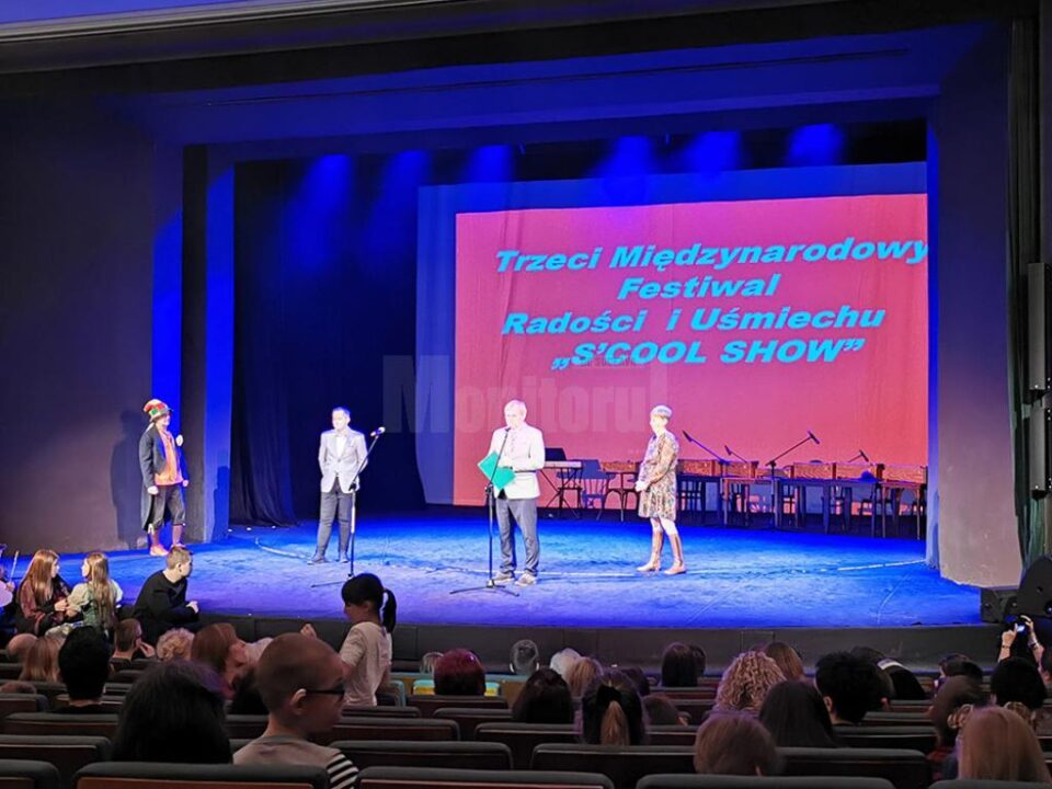 Elevi humoreni, pe podium la Festivalul Internațional Bucurie și Zâmbet ,,S-cool show” din Cracovia
