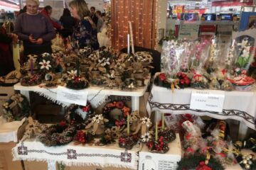 Zeci de persoane cu nevoie speciale, aplaudate în cadrul Spectacolului ,,Deschide ochii! Deschide inima!”, ediția XIV-a a