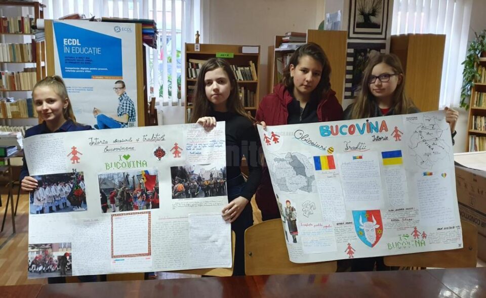 Elevii de la Colegiul Național ,,Dragoș Vodă” au celebrat Ziua Bucovinei și Ziua Națională a României
