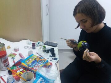 Copiii de la Centrul „Maria Ward” îi așteaptă pe rădăuțeni duminică, la Târgul de Crăciun