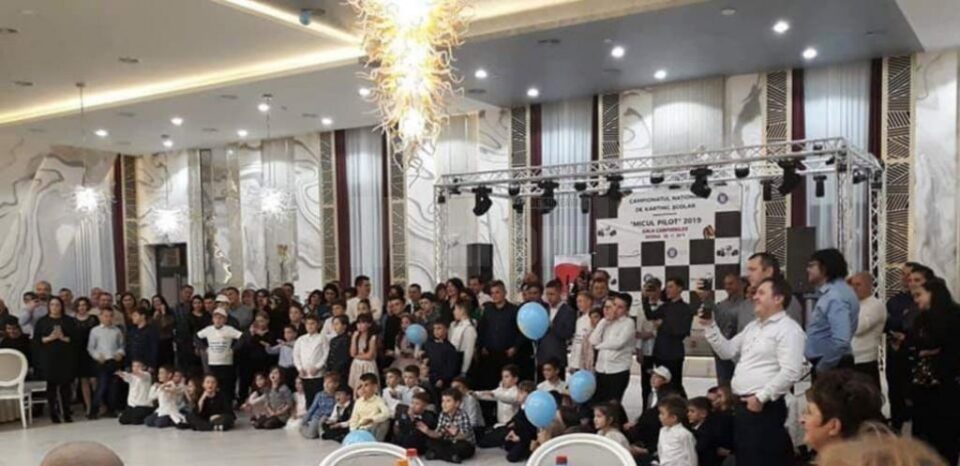300 de persoane, prezente la Gala Campionilor din cadrul Campionatului Național de Karting Școlar, organizată la Suceava
