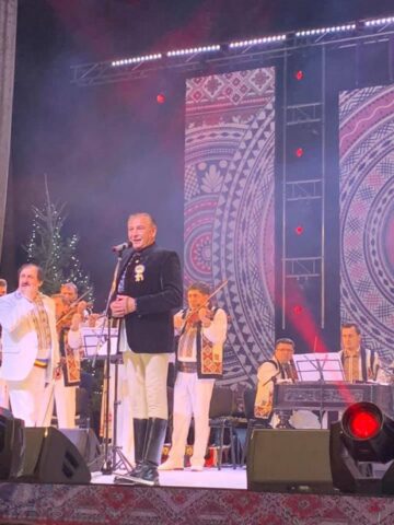 Alexandru Brădățan și invitații săi au construit o poveste plină de emoție și bucurie, din dragoste pentru tradiții și muzica populară
