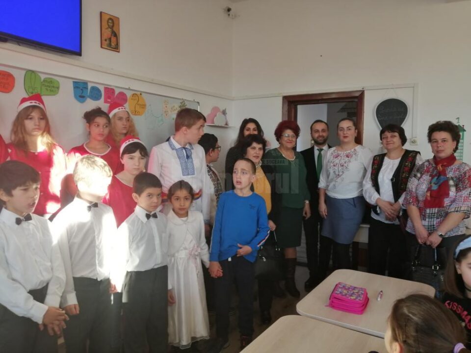 Elevii Școlii Gimnaziale Nr. 1 i-au primit în vizită pe colegii lor de la Centrul de Educație Incluzivă Suceava