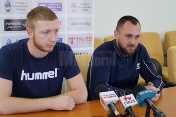 Portarul Radu Turturică și antrenorul Adrian Chiruț