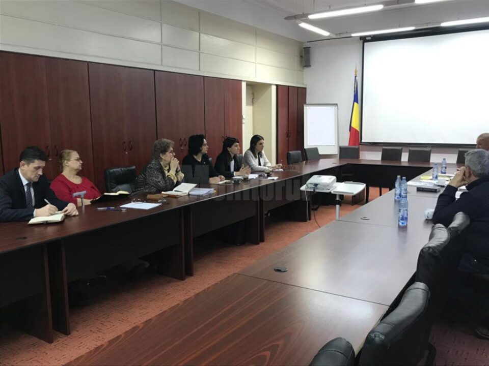 Ministrul Muncii, Violeta Alexandru, și deputatul Angelica Fădor s-au întâlnit cu reprezentanții foștilor salariați ai IPEG