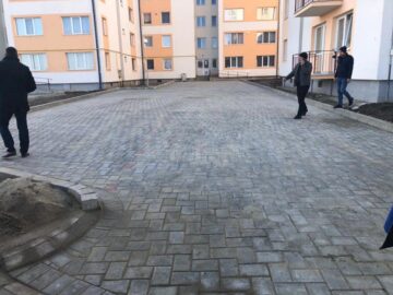 Sistematizare rutieră și amenajări de drumuri și parcări în cartierul ANL de la Metro