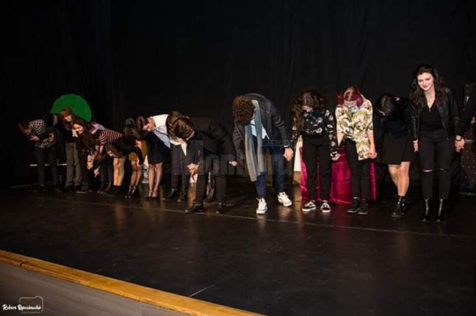 Spectacol caritabil organizat de Colegiul Economic „Dimitrie Cantemir”, la Teatrul „Matei Vișniec”