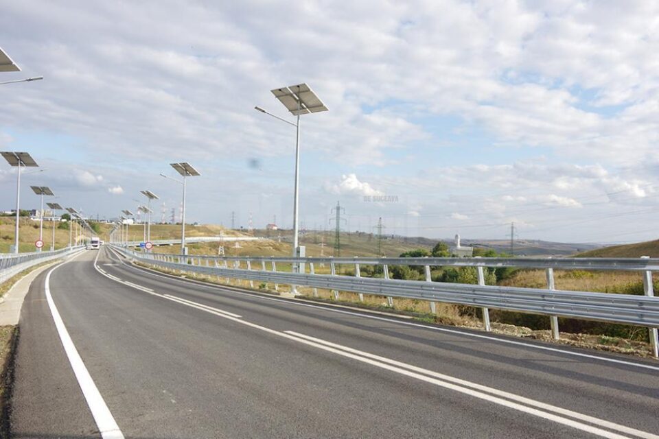 Flutur a anunțat că fostul guvern nu a plătit peste 30 de milioane de lei firmei care a finalizat șoseaua de centură a Sucevei și DN 18 Flutur a anunțat că fostul guvern nu a plătit peste 30 de milioane de lei firmei care a finalizat șoseaua de centură a Sucevei și DN 18