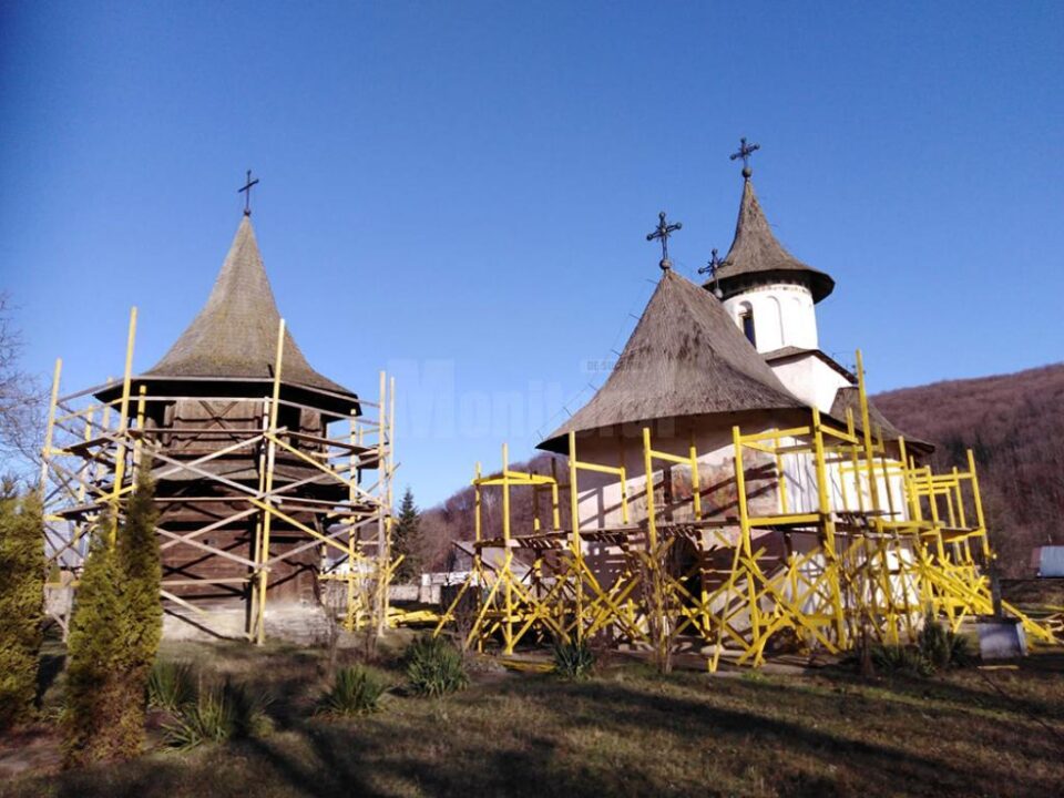 Biserica monument UNESCO Sf. Cruce de la Pătrăuți a intrat într-un amplu program de restaurare