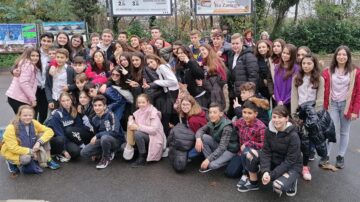 Călătorie în timp pentru participanții la a treia vizită de schimb din cadrul proiectului „Hand to Hand – Together in Europe”