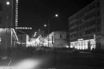 Între Moș Gerilă și Moș Crăciun. Fotografii rare cu orașul Suceava împodobit de sărbători