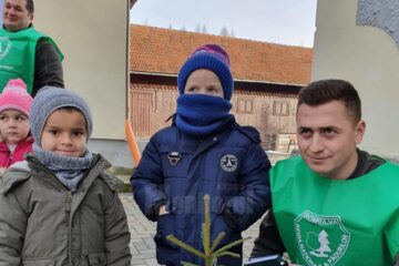 Campania „Un copil - un brăduț”, la Ocolul Silvic Breaza