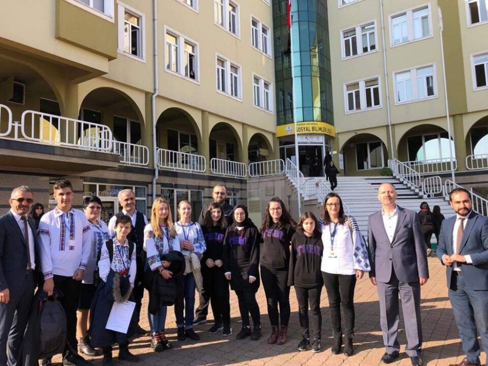 Solie didactică rădăuțeană la prima mobilitate a proiectului Erasmus+„ Around Cultures Sharing Heritage Treasures”