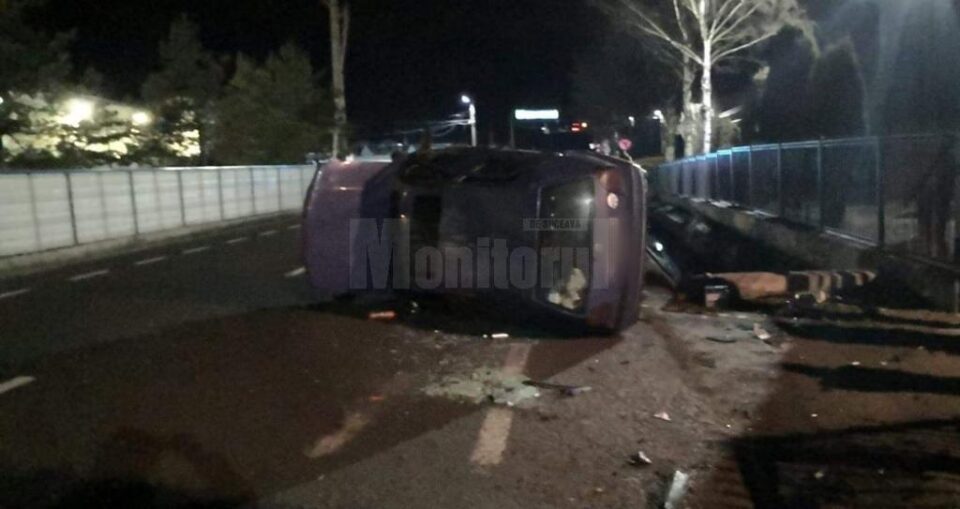 Mașina condusă de tânărul în vârstă de 19 ani