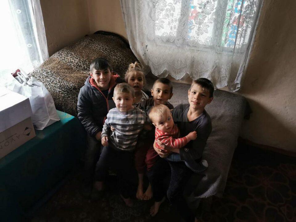 O familie cu 7 copii minori din satul Basarabi, comuna Preutești, are nevoie de ajutor